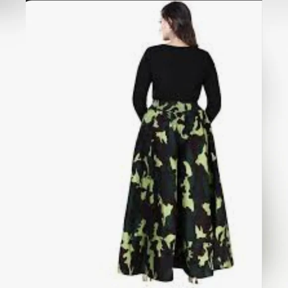 NWT Kari ChicCamo Maxi Skirt Sz "One Size" - Picture 2 of 2